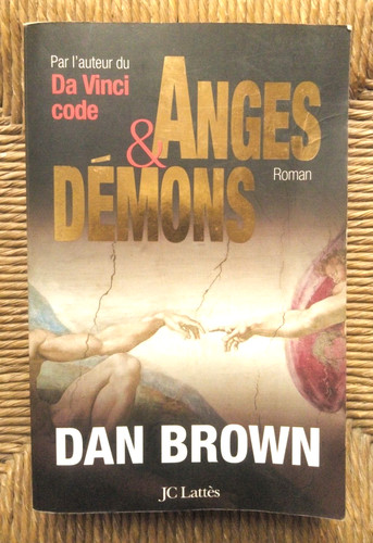 Livre roman policier thriller